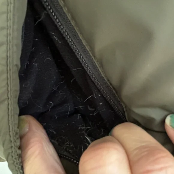 Reversible Gotcha Glacier Men’s down and feather filled winter vest size LG - Picture 16 of 16